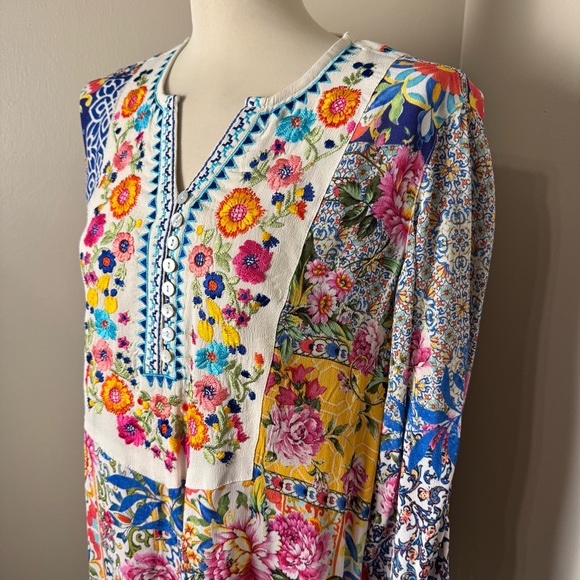 JOHN MARK Vibrant Floral Patchwork Tunic w/ Embroidery MULTICOLOR / MEDIUM - Picture 6 of 16
